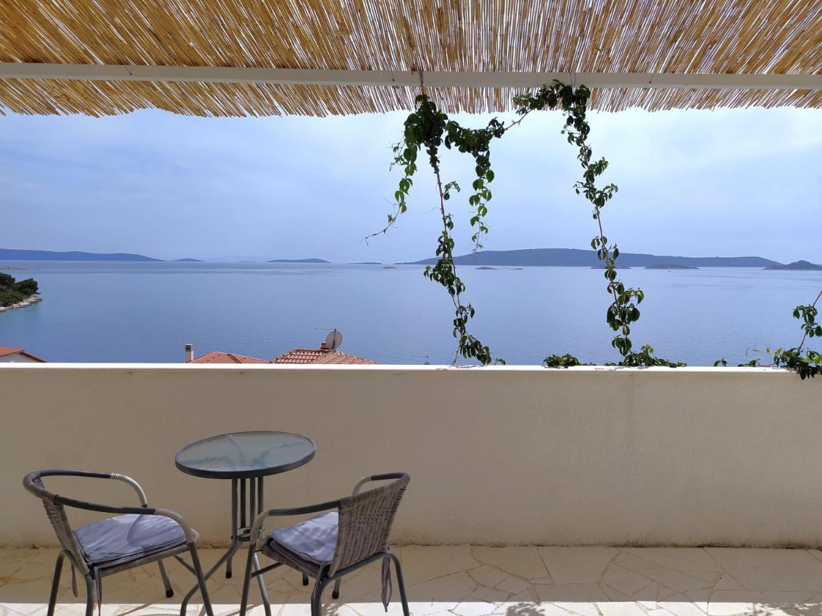 Apartmani Stine Donji Okrug  Exterior foto