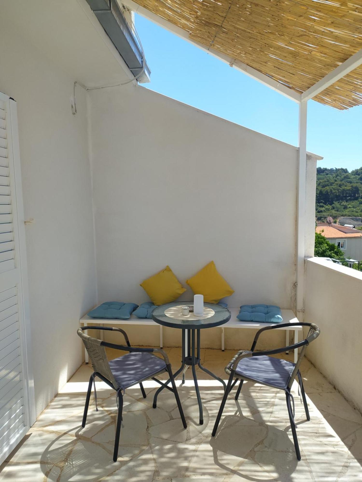 Apartmani Stine Donji Okrug  Exterior foto